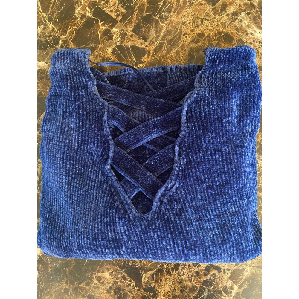 Women’s sweater